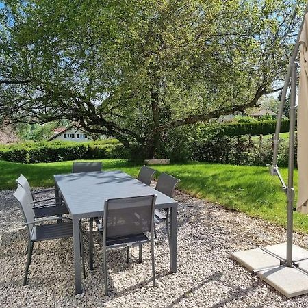 Logement Dans Maison + Exterieur Orchamps-Vennes Esterno foto
